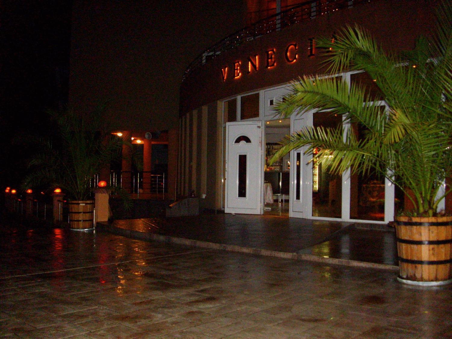 Hotel Venecia Primorsko Exterior foto