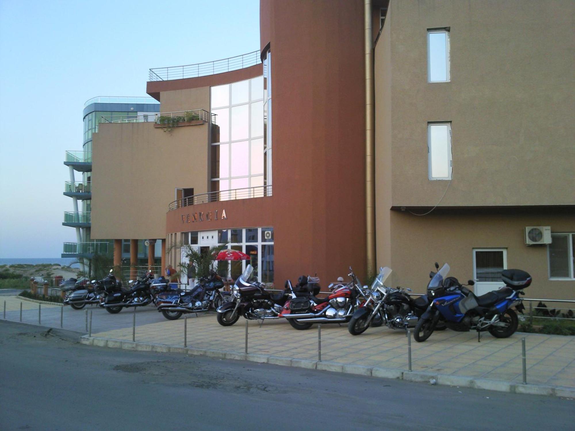 Hotel Venecia Primorsko Exterior foto